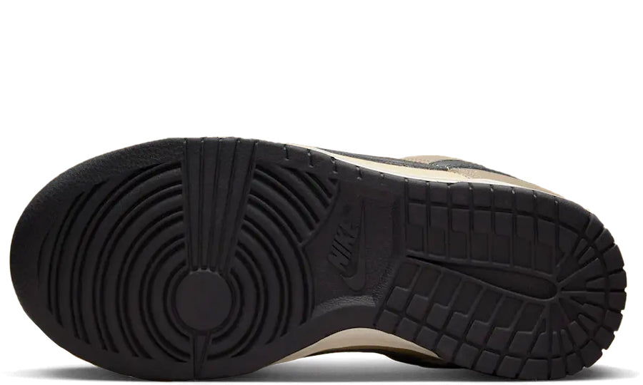 Nike Dunk Low Dark Driftwood (W)