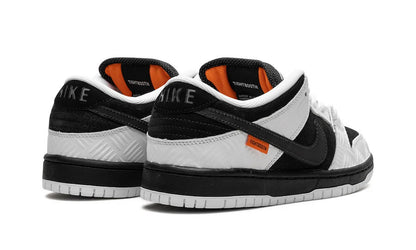 Nike SB Dunk Low x TIGHTBOOTH